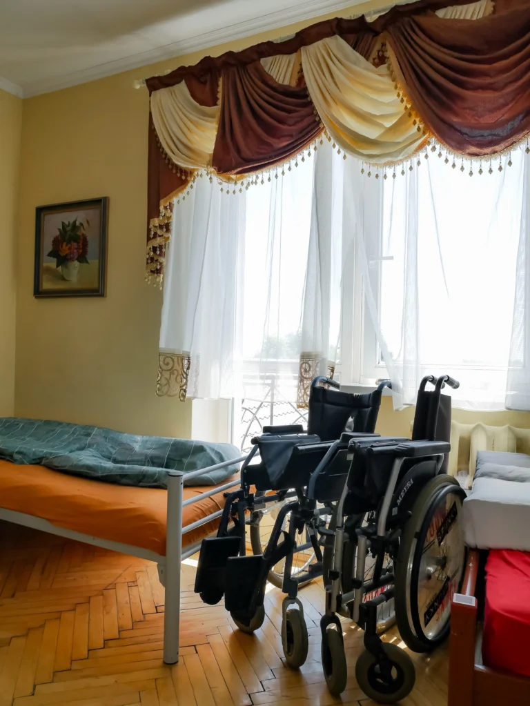 Дім престарілих та людей з інвалідністю у Львові, дбаємо за ваших рідних